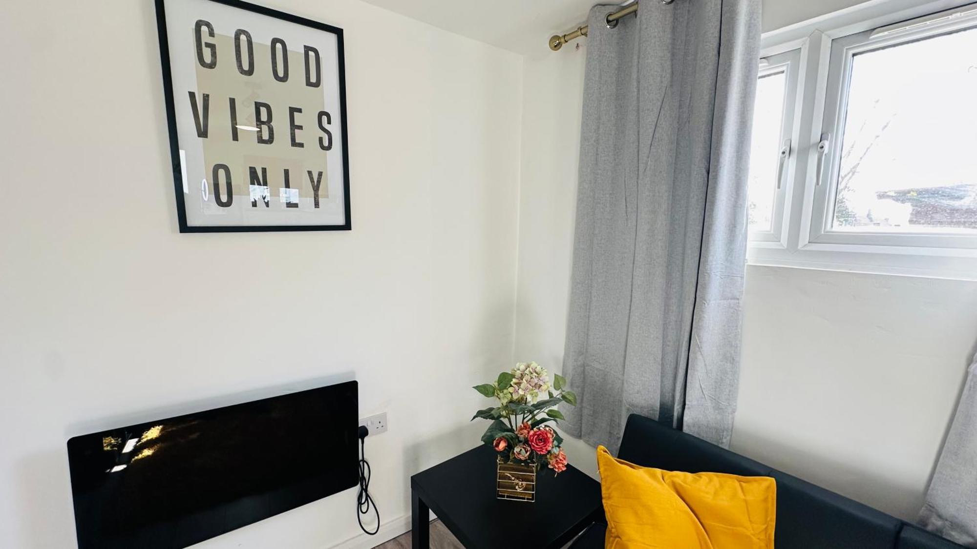 Cosy And Comfy Daire Londra Dış mekan fotoğraf